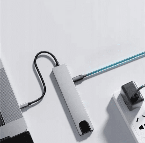 USB-C 8-w-1 HDMI 4K SD Macbook